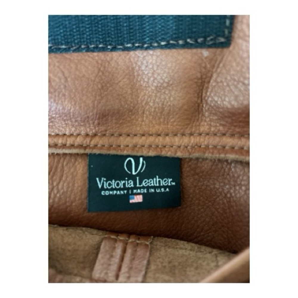 VICTORIA LEATHER CO vintage leather crossbody bag, medium brown. - Picture 5 of 9